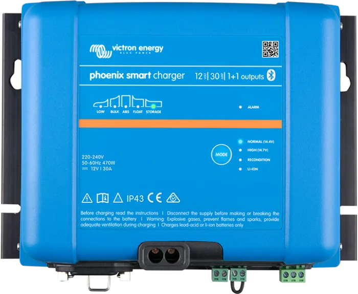Phoenix-Smart-IP43-Charger_old Phoenix Smart IP43 Charger 12/30 (1+1) 120/240V - Görsel 1