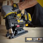 CAT DX51BC 18Volt 2.0Ah Li-ion Tek Akülü Profesyonel Kömürsüz Dekupaj Testere - Görsel 2