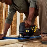 CAT DX51BC 18Volt 2.0Ah Li-ion Tek Akülü Profesyonel Kömürsüz Dekupaj Testere - Görsel 6