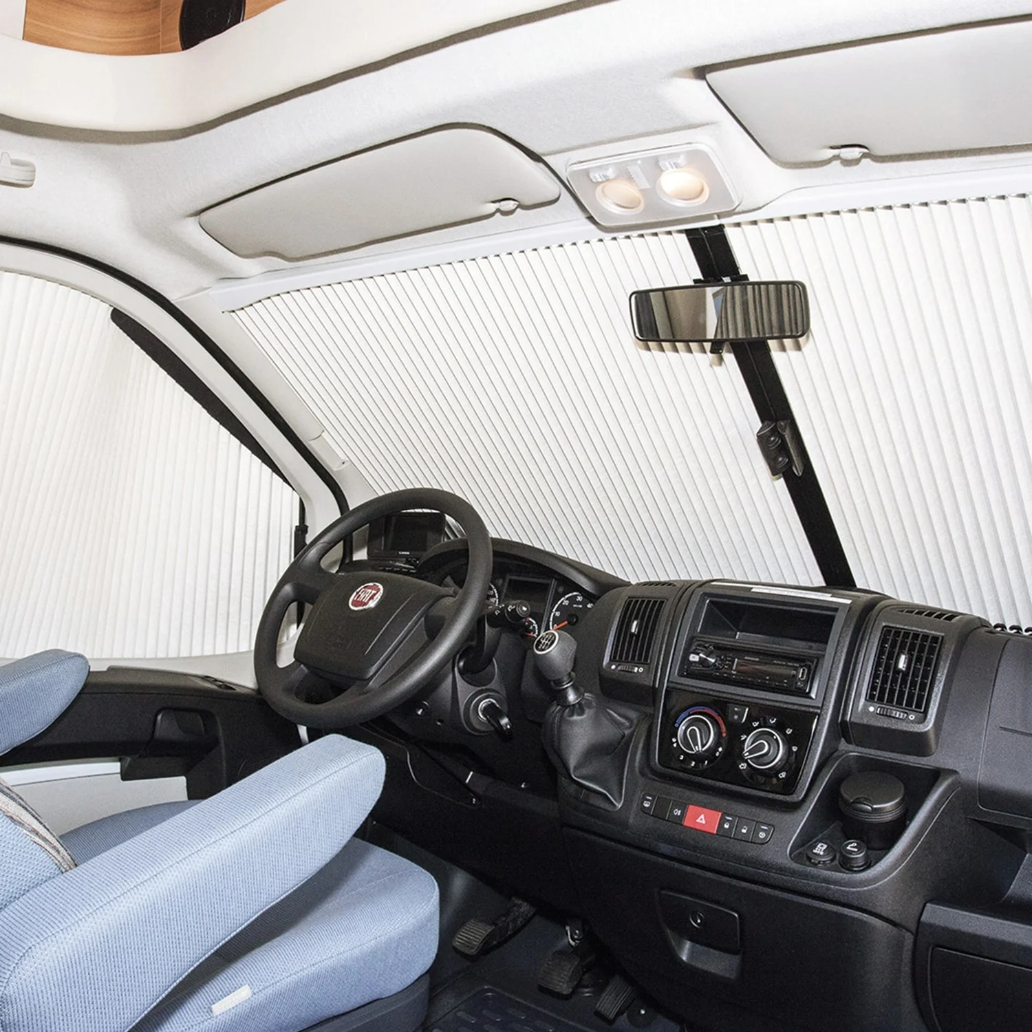 ducato-sineklik-4 Remis Fiat Ducato Ön Cam Güneşliği - Görsel 1