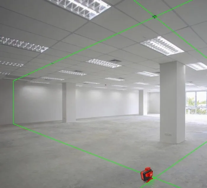 KOBB KBL35GTP Profesyonel Li-ion Şarjlı 4X360⁰ Otomatik Hizalamalı Yeşil Çapraz Çizgi Lazer Distomat + Uzaktan Kumanda + Tripod - Görsel 4