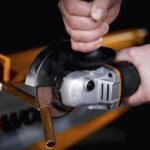 WORX WX800 20Volt 2.0 Ah. Li-ion Çift Akülü 115mm Profesyonel Şarjlı Avuç Taşlama - Görsel 9