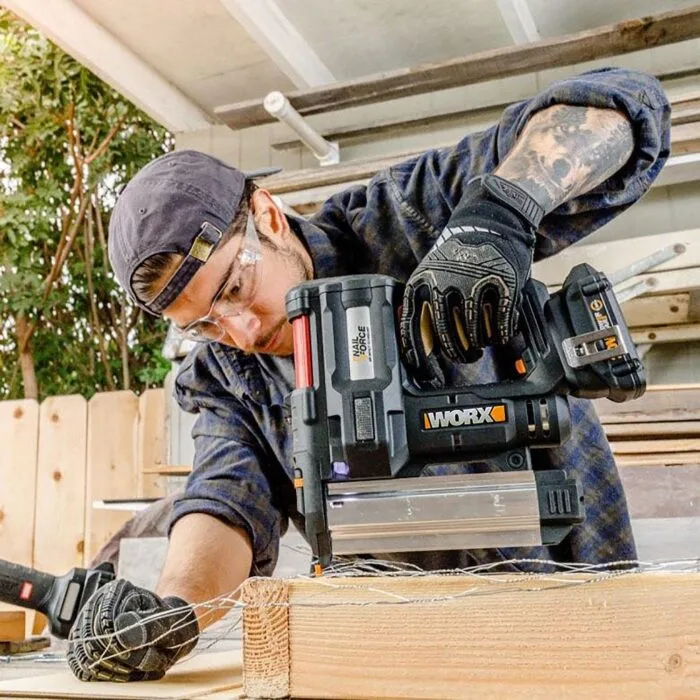 WORX WX840 20Volt/2.0Ah. Li-ion Şarjlı Profesyonel 16-40mm Zımba ve 15-50mm Çivi Çakma + 2900 Adet Yedek Zımba ve Çivi - Görsel 6