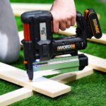 WORX WX840 20Volt/2.0Ah. Li-ion Şarjlı Profesyonel 16-40mm Zımba ve 15-50mm Çivi Çakma + 2900 Adet Yedek Zımba ve Çivi - Görsel 9