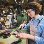 WORX WX990 MAKERX 20Volt 2.0Ah. Kömürsüz Profesyonel Kalem Tipi Devir Ayarlı Gravür + 50MM Açılı Avuç Taşlama Kombo Set + 39 Parça aksesuar - Görsel 2