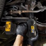 CAT DX73 18Volt 4.0 Ah. Çift Akülü 1700/2100Nm Kömürsüz Profesyonel Şarjlı Somun Sıkma - Görsel 5