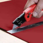 WORKPRO WP211018 Profesyonel Katlanır Çok Amaçlı Rötuş Maket Bıçağı + 10 Adet Yedek Bıçak - Görsel 9