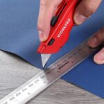 WORKPRO WP213017 Ağır Hizmet Alüminyum Gövde Geri Çekilebilir Rötuş Maket Bıçağı + 3 Adet Yedek Bıçak - Görsel 7