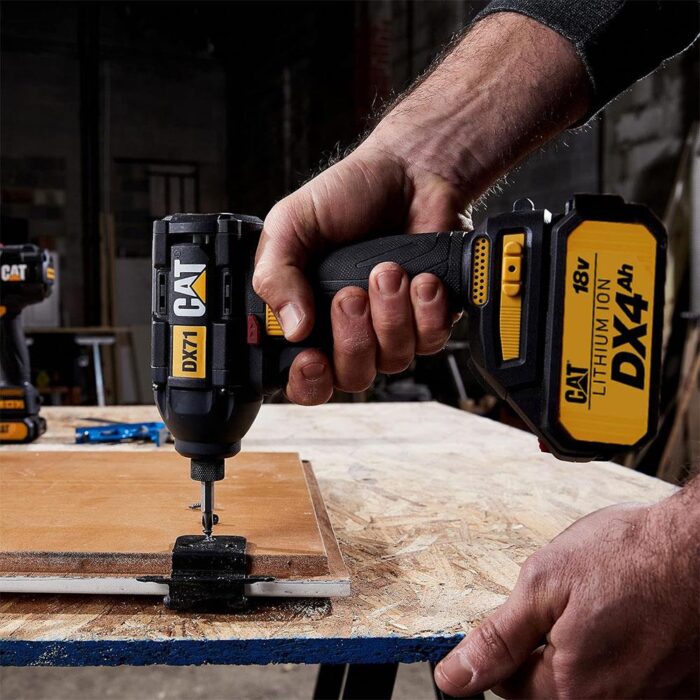 CAT DX71.2 18Volt 4.0Ah Li-ion Çift Akülü 215Nm Kömürsüz Profesyonel Şarjlı Darbeli Tornavida - Görsel 3