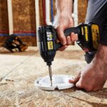 CAT DX71.2 18Volt 4.0Ah Li-ion Çift Akülü 215Nm Kömürsüz Profesyonel Şarjlı Darbeli Tornavida - Görsel 5